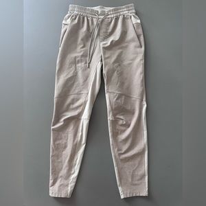 Men’s lululemon license to train joggers size medium